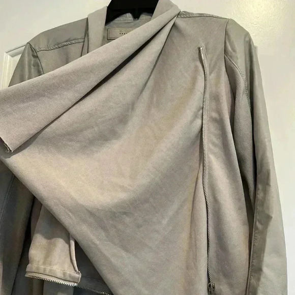 BlankNYC Gray Faux Leather Knit, Asymmetrical Zip Jacket Sz S - Picture 4 of 7